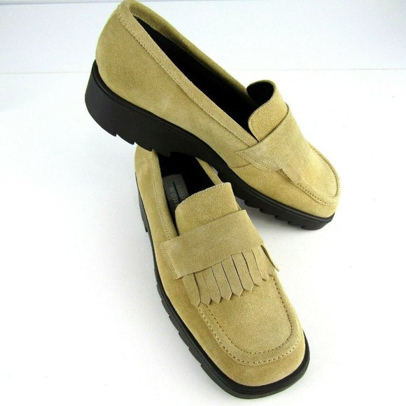 Urban Works Beige Suede Slip On Loafers Oxford Shoes Women's Size 7.5M - Picture 1 of 8